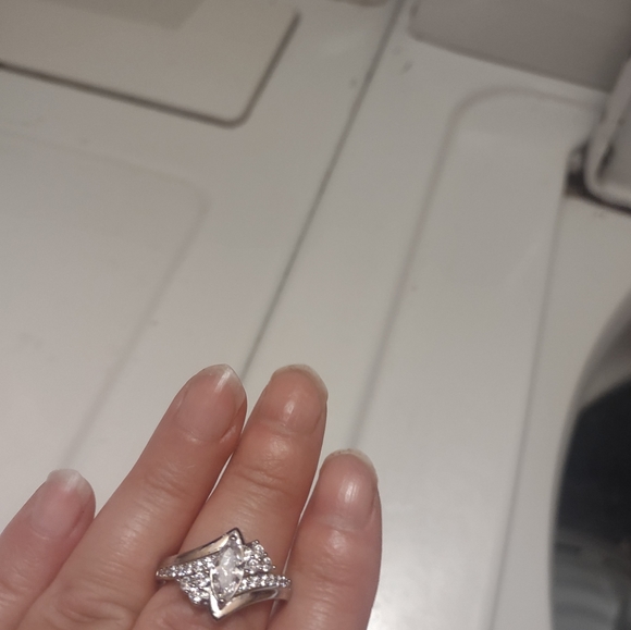 925 Sterling Silver Princes Cut CZ Ring size 8 - Picture 4 of 4